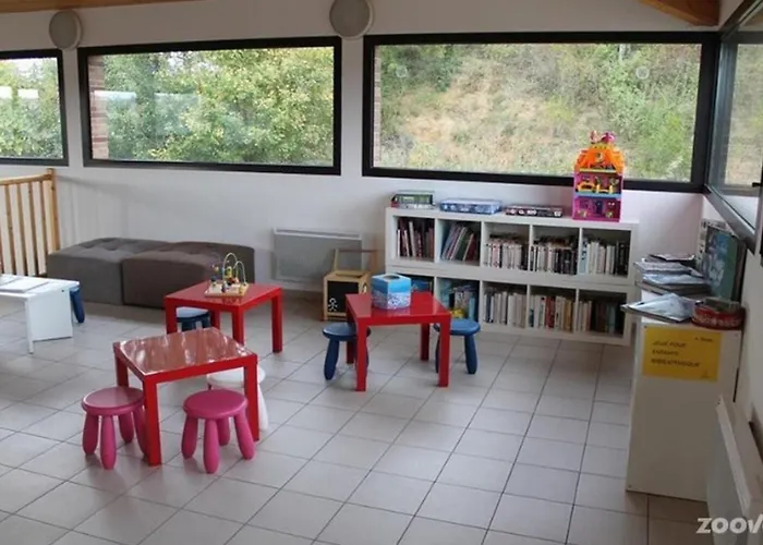 Maison Cosy Avec Terrasse Au - Api-1-52-1369 *